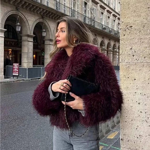 Zara FAUX FUR SHORT COAT - Picture 2 of 9